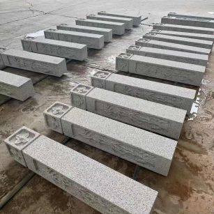 嘉峪关 白麻方柱雕花防水