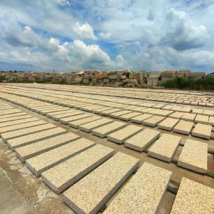 嘉峪关 黄金麻荔枝面花岗岩石材地铺石防护中