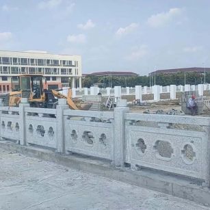 嘉峪关 白麻花岗岩荔枝面河道栏杆