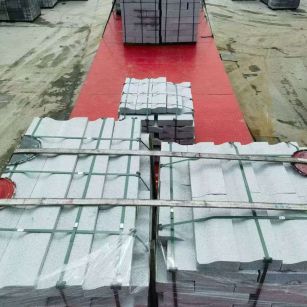 嘉峪关 芝麻白仿形加直形路沿石出货日常