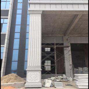 嘉峪关 芝麻白光面花岗岩门楼大柱（罗马柱）配雕花底座