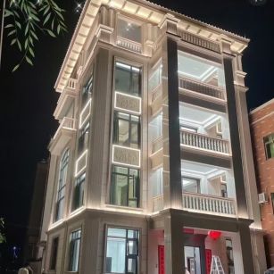 嘉峪关 芝麻白花岗岩别墅外墙夜间效果