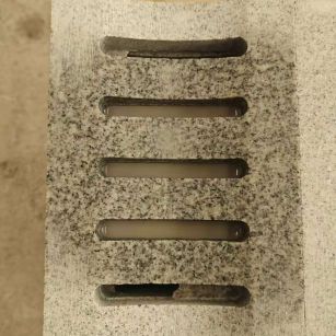 嘉峪关 芝麻白拉丝面花岗岩U型开槽排水槽