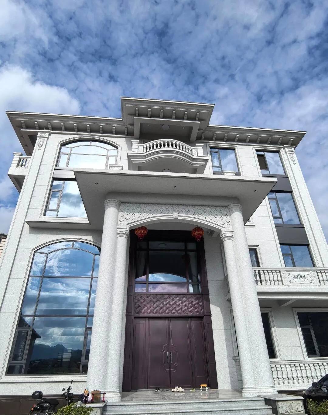 嘉峪关白麻别墅外墙干挂石材效果示例