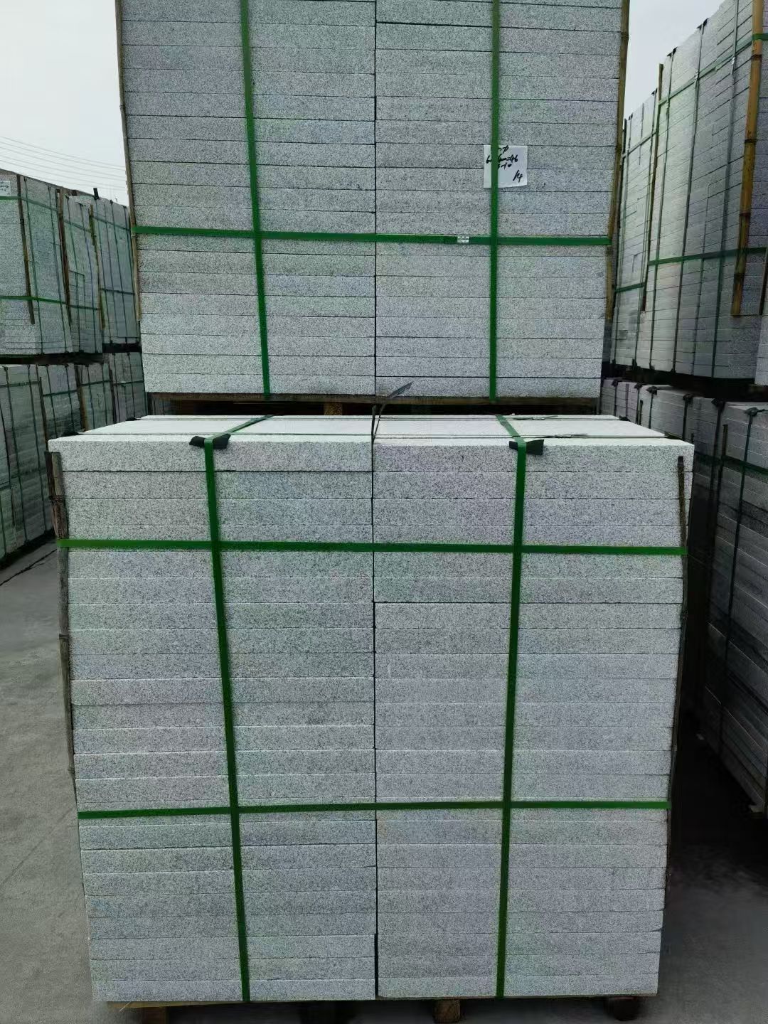 嘉峪关 芝麻白火烧，园林广场市政工程地铺石，1.8~5.0厚均有现货