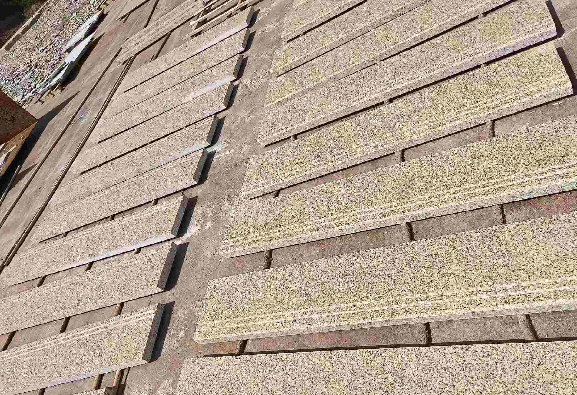 嘉峪关 黄金麻花岗岩光面楼梯踏步