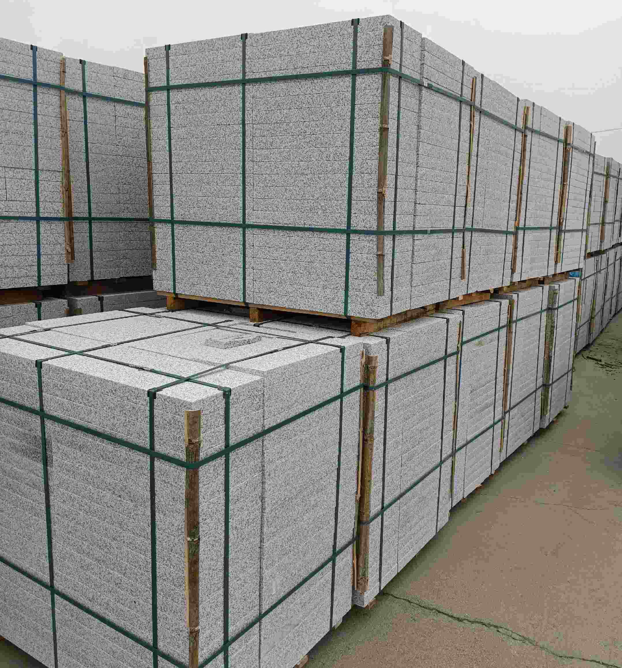 嘉峪关 白麻花岗岩石材荔枝面地铺石（300*600*50）