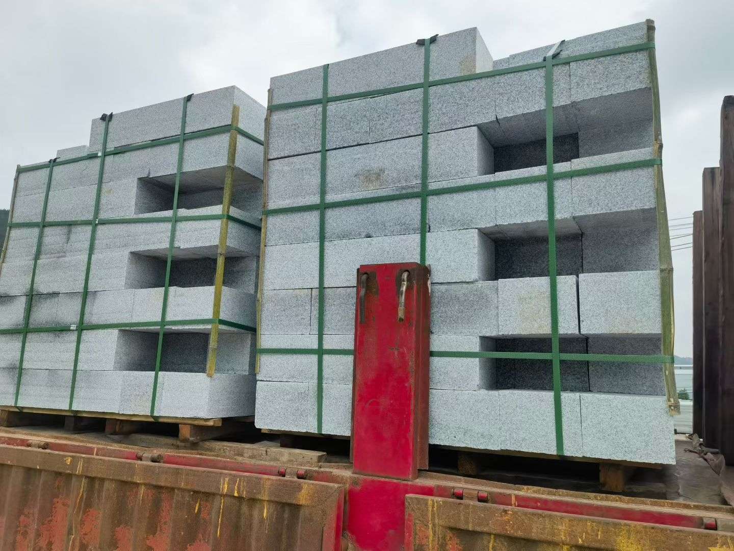 嘉峪关 芝麻白花岗岩路沿石，平石，路侧石，马路牙子，路缘石，立缘石，平缘石等