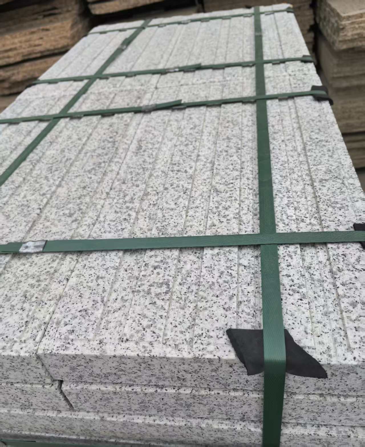 嘉峪关 白麻花岗岩直行盲道石，盲条，地铺石