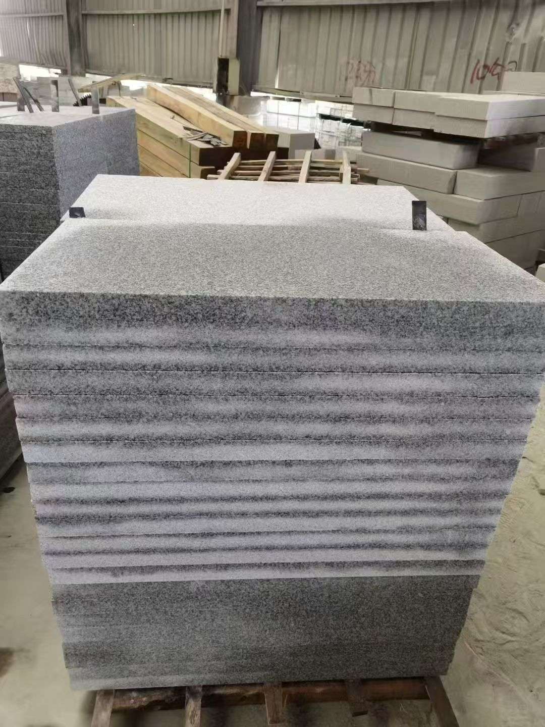 嘉峪关 芝麻白5公分火烧地铺成品，900*400，规格可定制